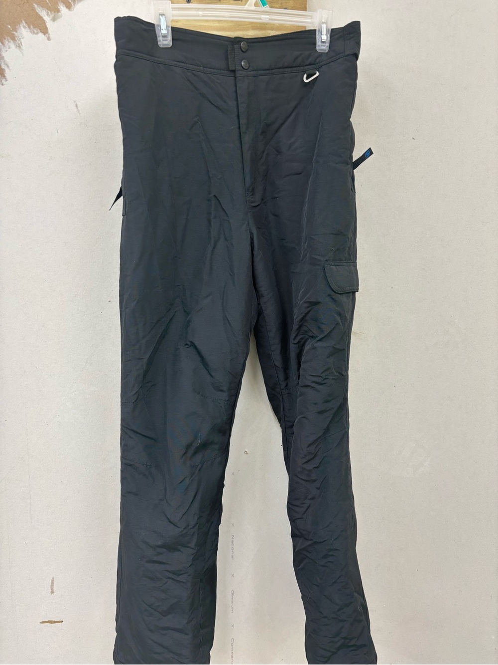 Slalom black snow pants men size medium (33X31.5)